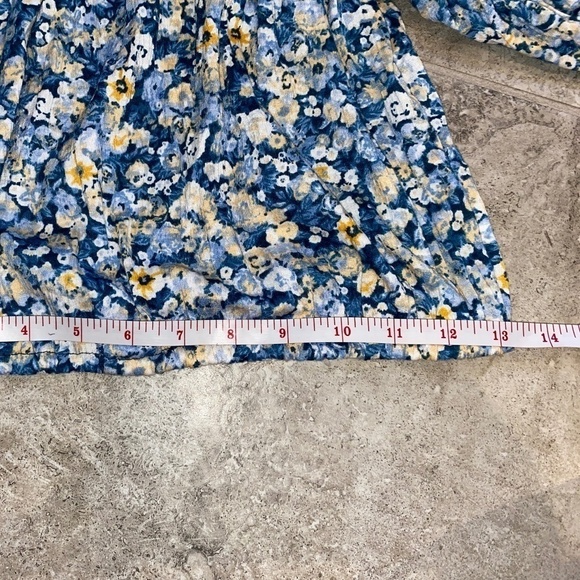 🎉American Rag Blue and Yellow Flowered Off the Shoulder Crop Top xsmall - Picture 7 of 7